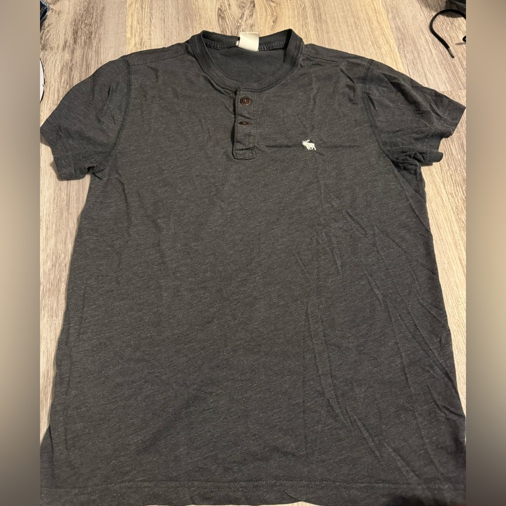 Abercrombie and fitch muscle tee size small